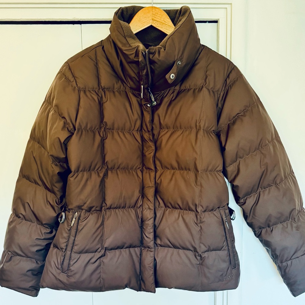 Eddie Bauer Women's Chocolate Puffer Jacket - Like New!